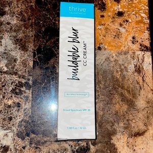 Thrive Causemetics Buildable Blur CC Cream in the shade light neutral undertones